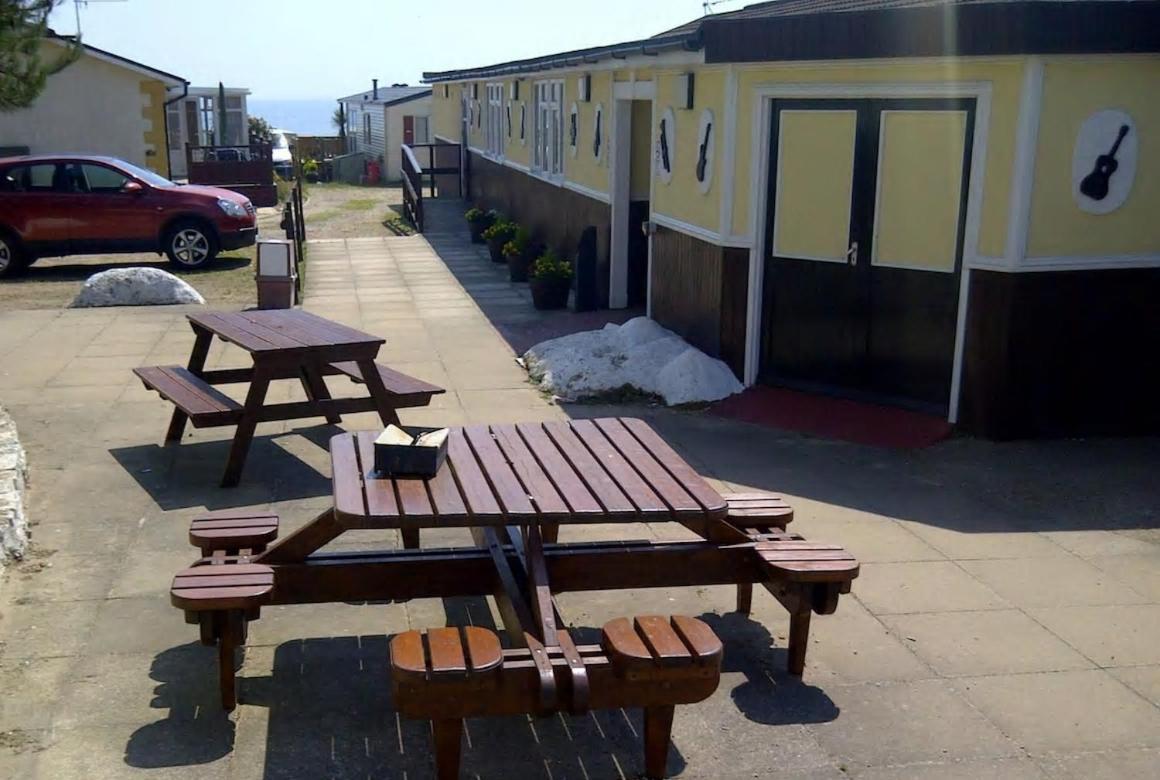 Tranquillity Sea Side Caravan Apartment Trimingham Bagian luar foto
